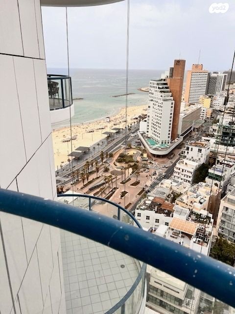 דירה, רציף הרברט סמואל, נווה צדק, תל אביב יפו