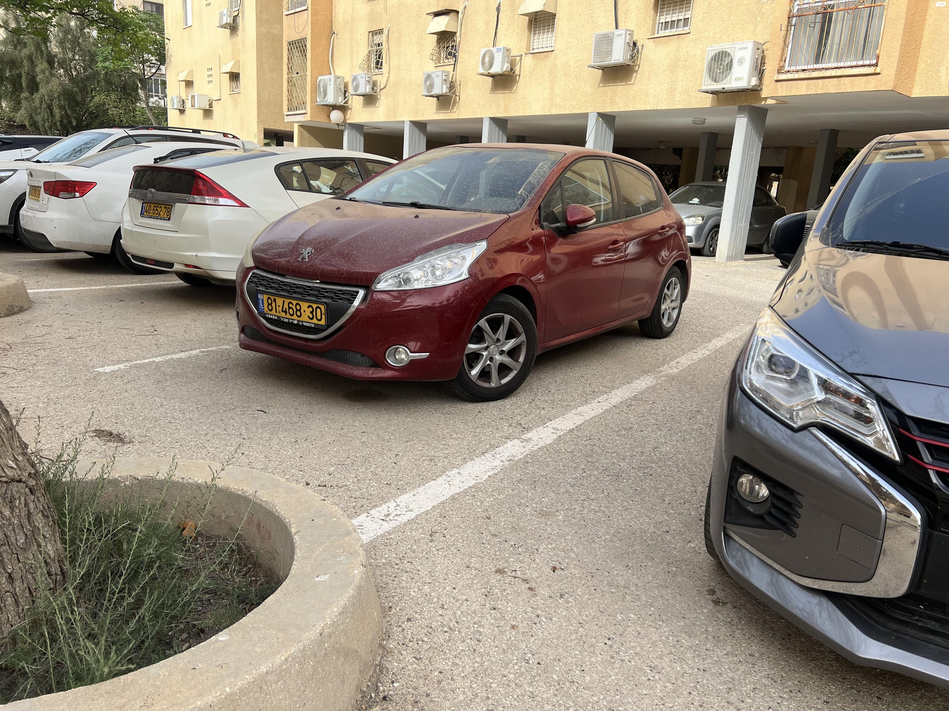 מודעת רכב פיג'ו 208