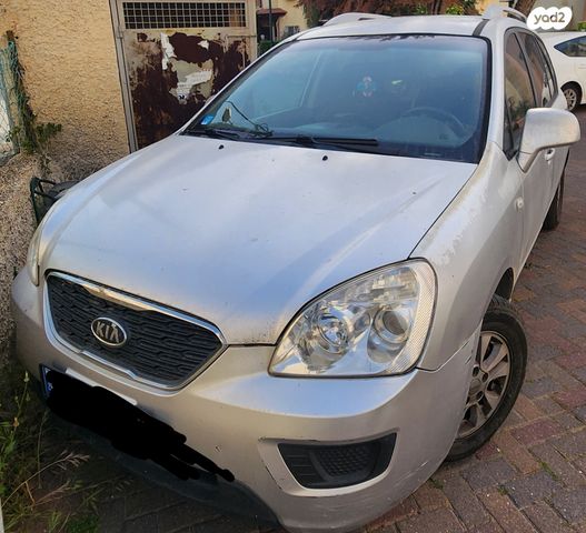 מודעת רכב קיה קארנס