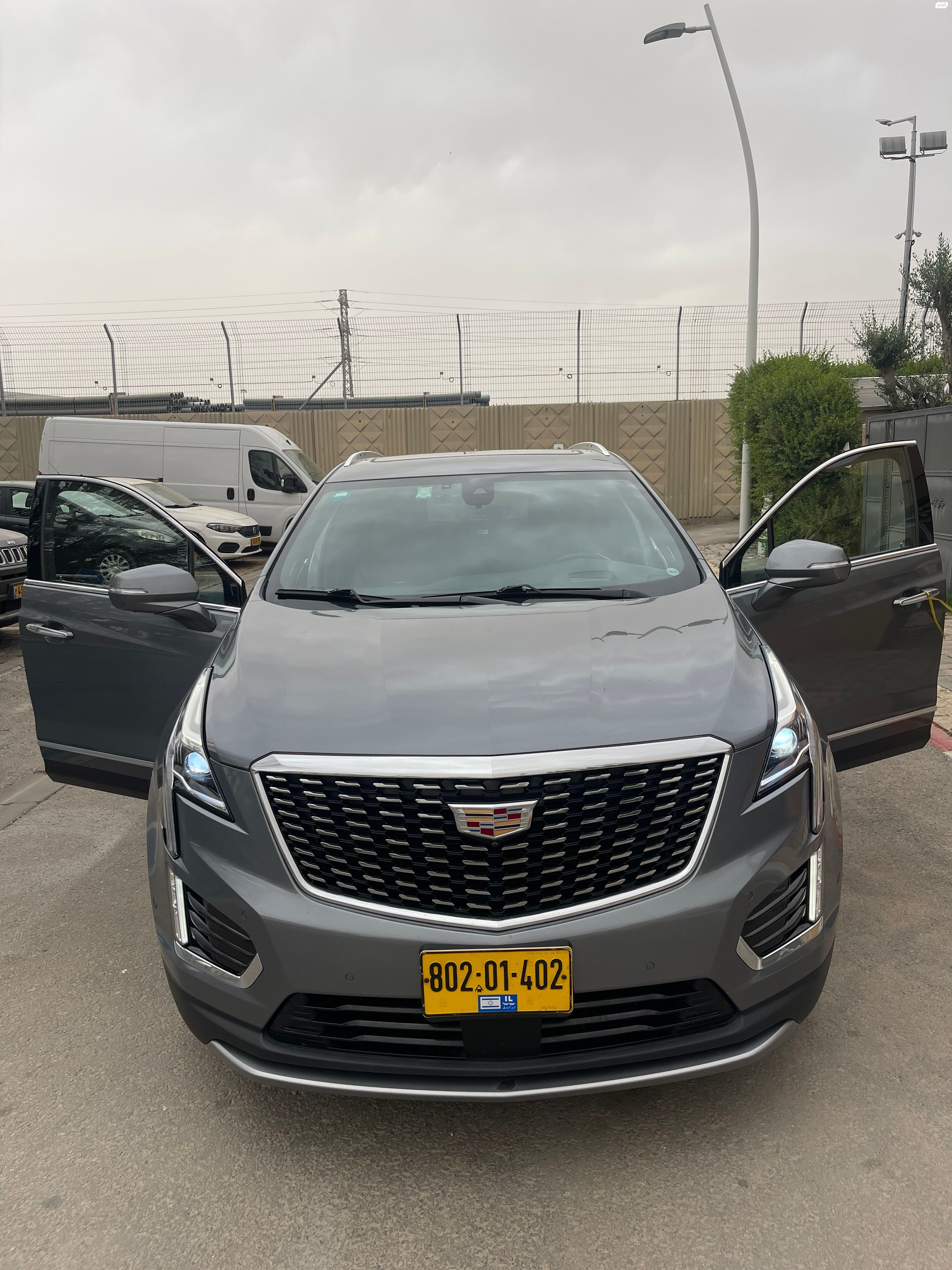 מודעת רכב קאדילק XT5