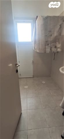 דירה, שדרות בר אילן, דרום מערב ותיק, בת ים