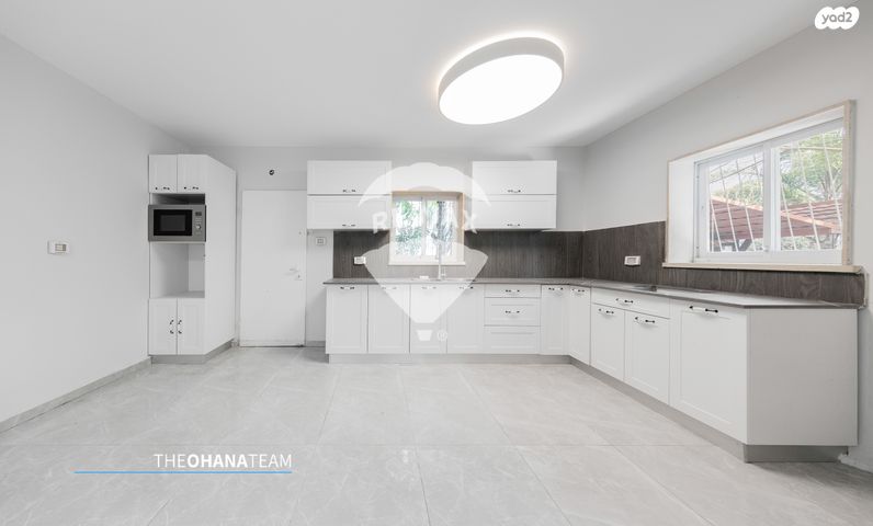 דו משפחתי, מעפילי אגוז, רמת פולג, נתניה