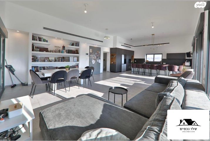 גג/ פנטהאוז, התאנים, קרית אתא