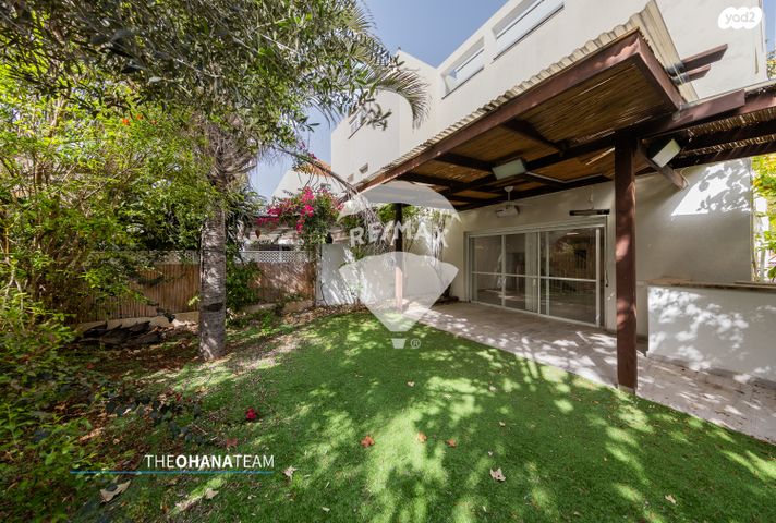 דו משפחתי, מעפילי אגוז, רמת פולג, נתניה