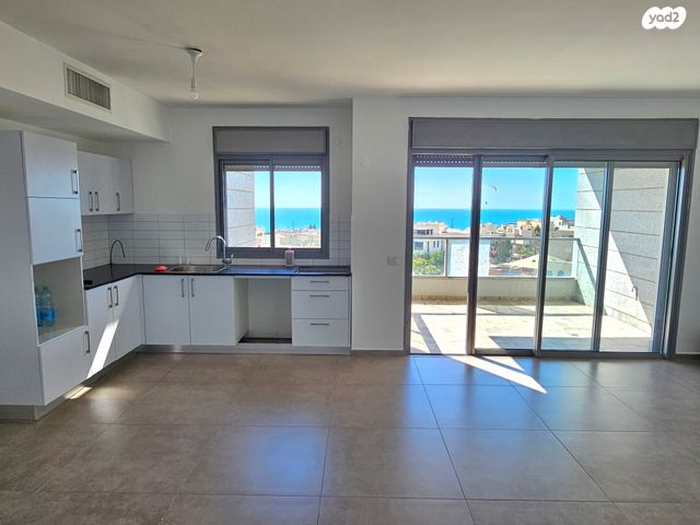 דירה, הגילה, נוף הטיילת, נתניה