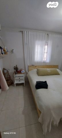 דירה, שבטי ישראל, גבעת אולגה, חדרה