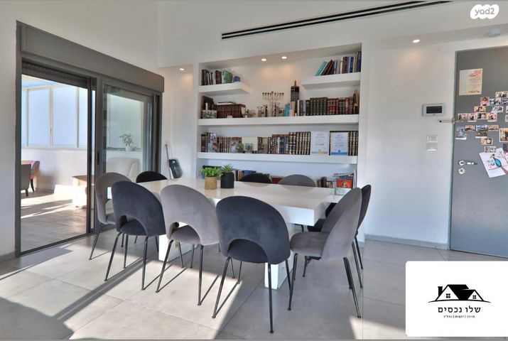 גג/ פנטהאוז, התאנים, קרית אתא