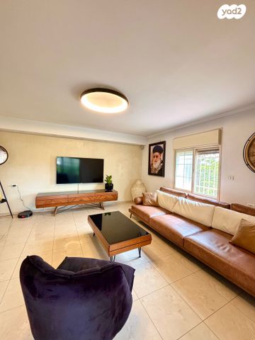 דירה, שלמה דוגה, גילה, ירושלים