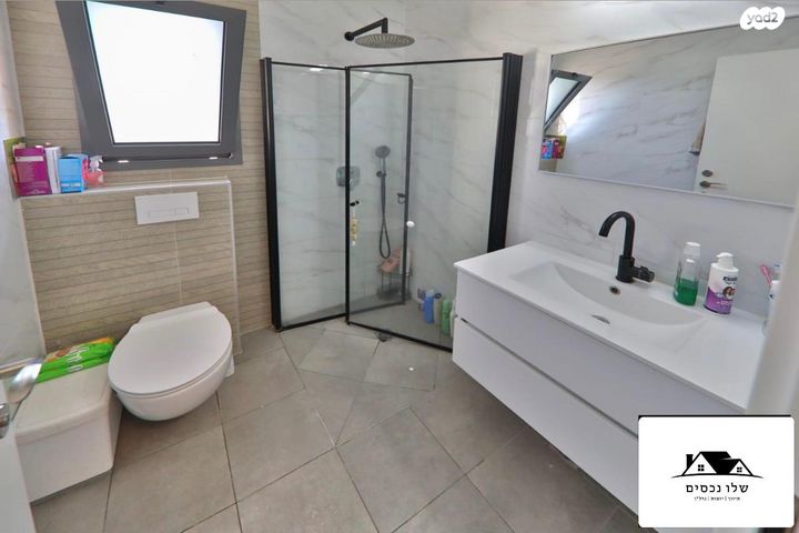 גג/ פנטהאוז, התאנים, קרית אתא