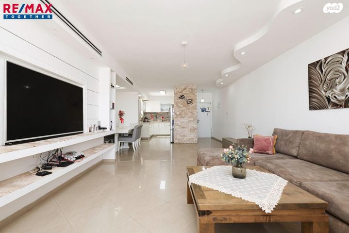 דירה, משה אבן עזרא 11, רובע ה', אשדוד