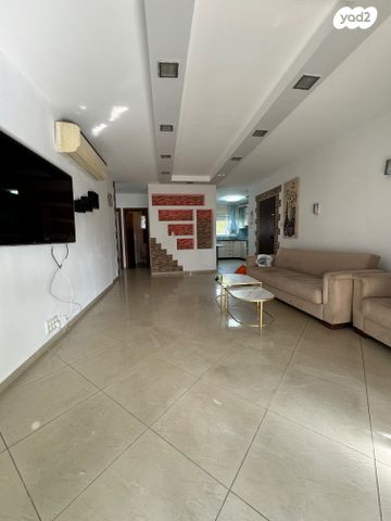 דירת גן, אשקלון