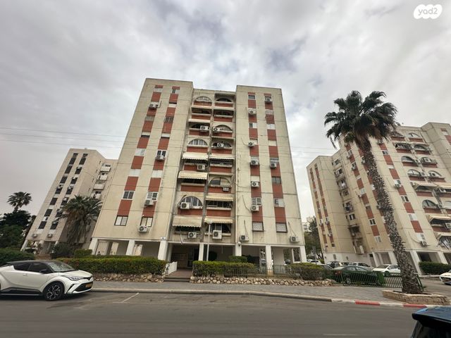 דירה, יהדות בריטניה, נאות אשקלון, אשקלון