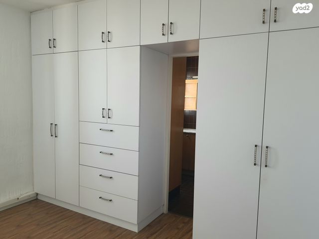 גג/ פנטהאוז, רחובות