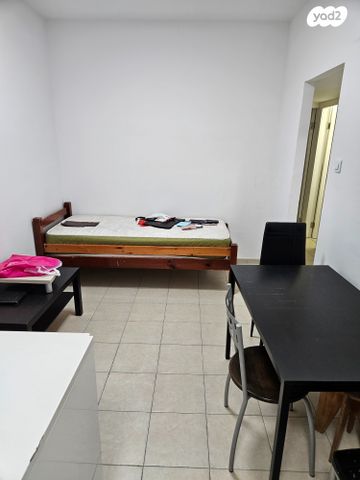 יחידת דיור, הראשונים 26, רובע א', אשדוד