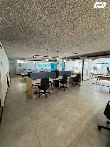 משרדים, יגאל אלון, נחלת יצחק, תל אביב יפו