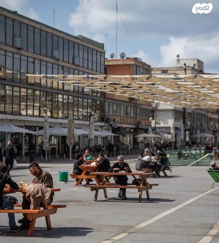 חנויות/ שטח מסחרי, גני שרונה, קרית הממשלה, תל אביב יפו