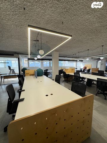 משרדים, יגאל אלון, נחלת יצחק, תל אביב יפו