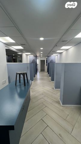 יד חרוצים 19