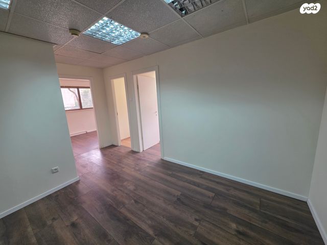 משרדים, אחוזה, מרכז דרום, רעננה