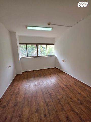 משרדים, אחוזה, מרכז דרום, רעננה