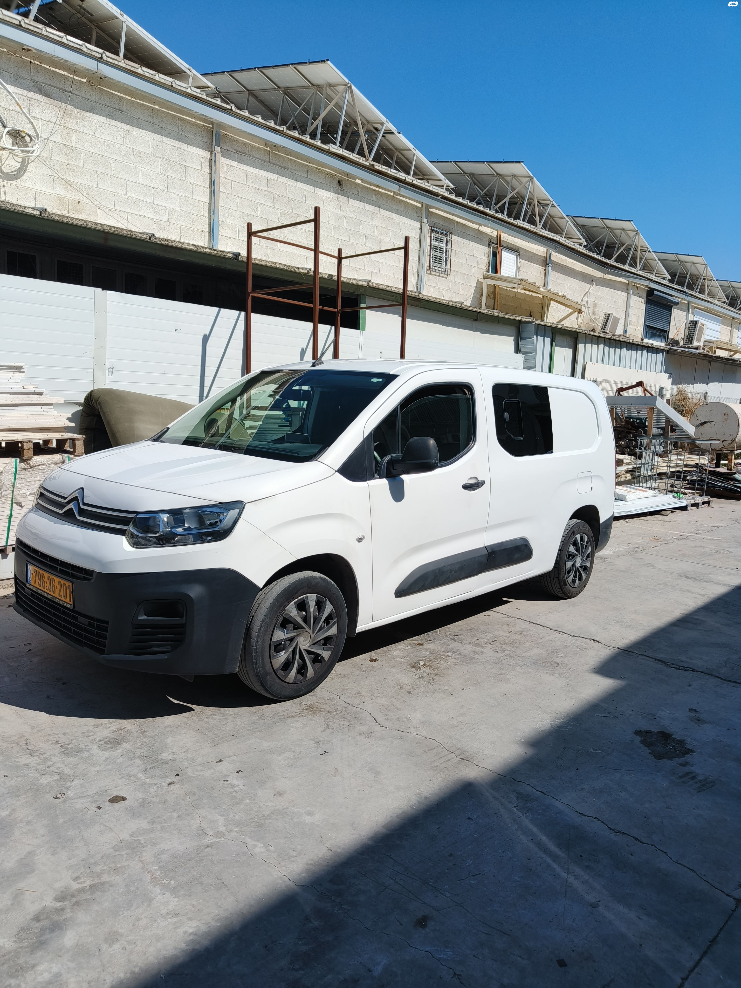 מודעת רכב סיטרואן ברלינגו