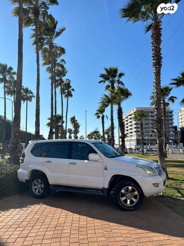 טויוטה לנד קרוזר