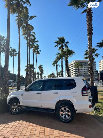 טויוטה לנד קרוזר