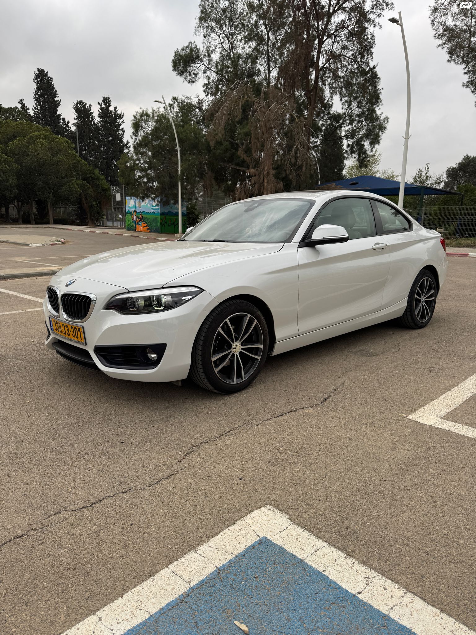 מודעת רכב ב מ וו סדרה 2