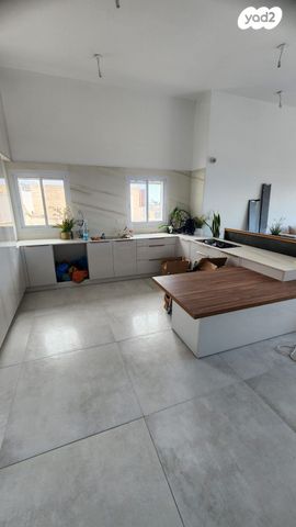 דירה, האלמוגים, רובע ד', אשדוד