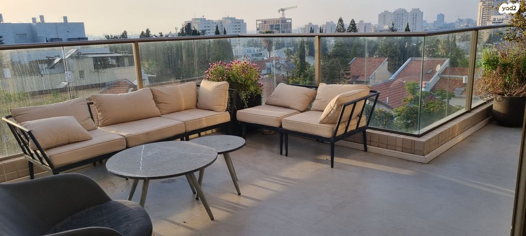 גג/ פנטהאוז, שדרות ביאליק, אלון, רמת השרון