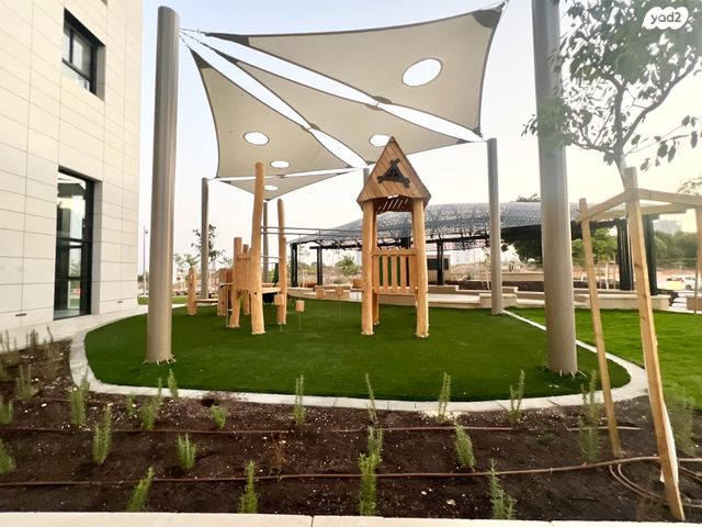 דירה, אמנון ליפקין שחק, נוף הטיילת, נתניה