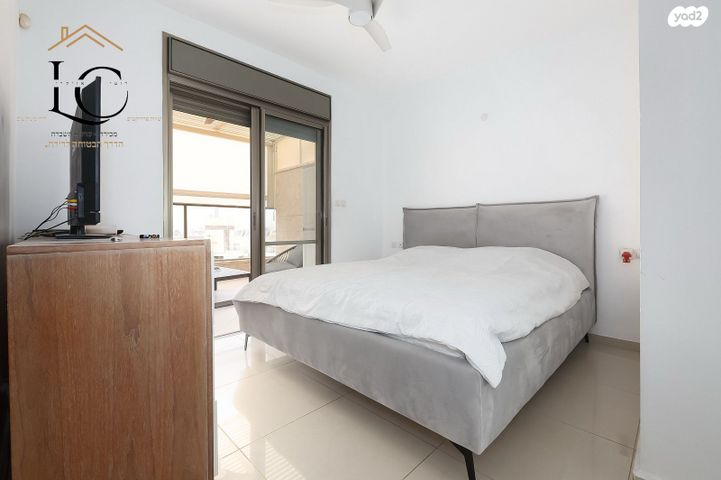 גג/ פנטהאוז, חולון