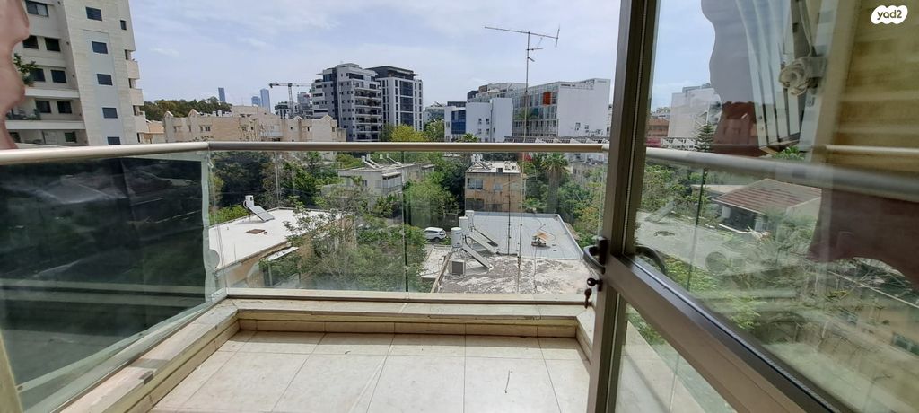 דירה, חרוזים, רמת גן