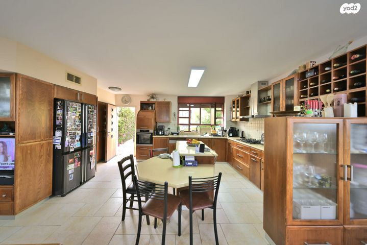 דו משפחתי, פול גוגן, גבעת טל, קרית אתא