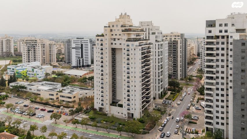 דירה, הוד השרון