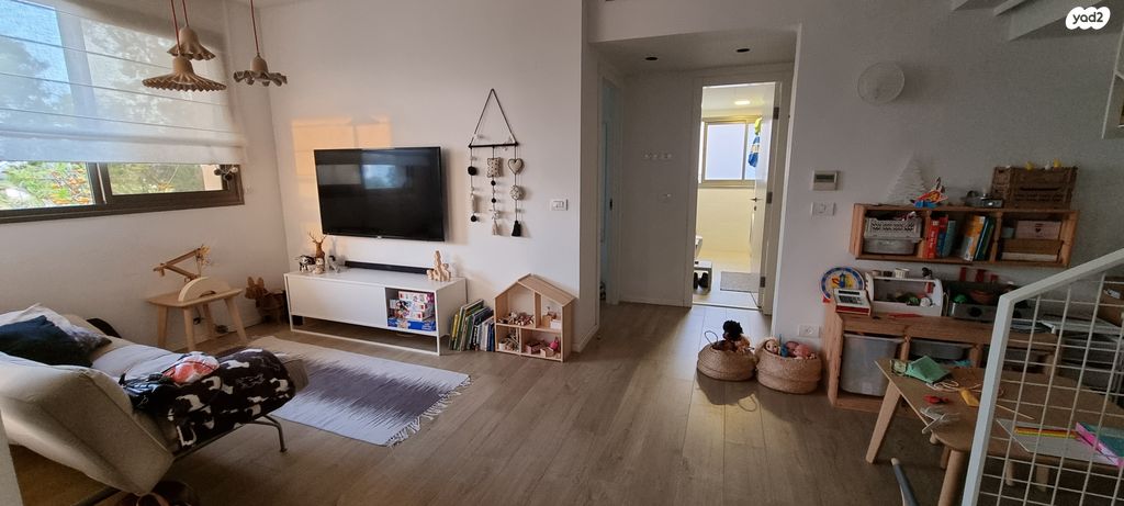 גג/ פנטהאוז, שדרות ביאליק, אלון, רמת השרון