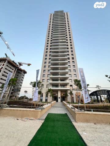 דירה, אמנון ליפקין שחק, נוף הטיילת, נתניה