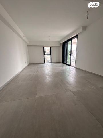 דירה, רוטשילד 2, רוטשילד עצמאות, בת ים