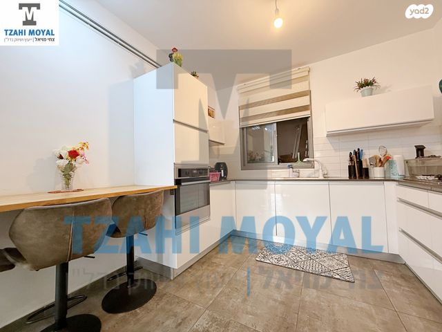 דירת גן, אהבת אדם, שרונה, כפר יונה