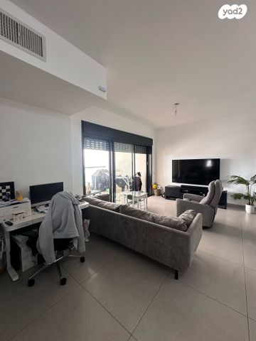 דירה, נווה זמר, רעננה