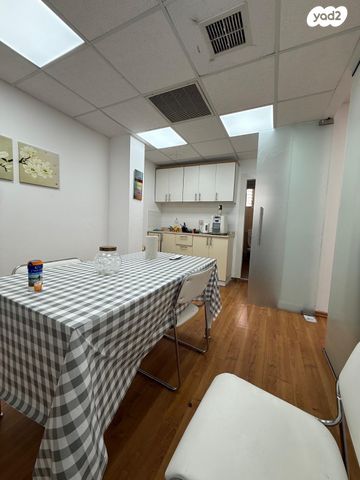 משרדים, אזור תעשיה הישן, כפר סבא