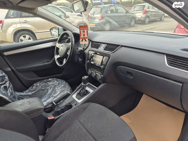 סקודה אוקטביה