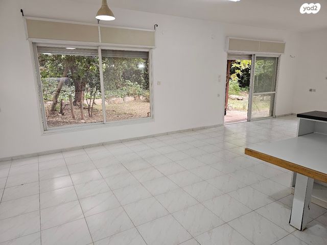 בית פרטי/ קוטג', רימון, שבעת המינים, כפר ורדים