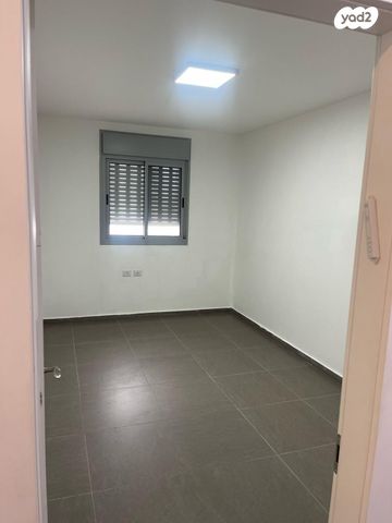 דירה, בית דגן