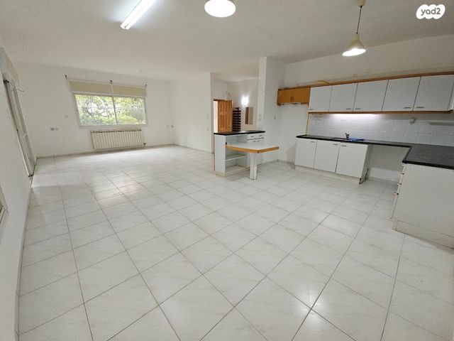 בית פרטי/ קוטג', רימון, שבעת המינים, כפר ורדים