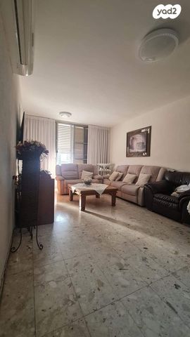 דירה, מוצקין 13, שפרינצק, רמלה