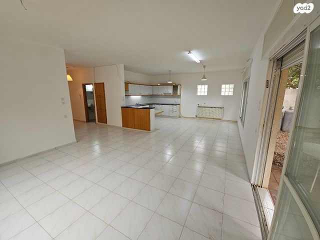 בית פרטי/ קוטג', רימון, שבעת המינים, כפר ורדים