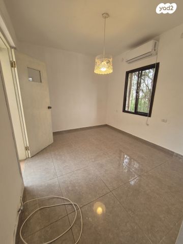 בית פרטי/ קוטג', בצלאל בצרווי, פסגת זאב, ירושלים