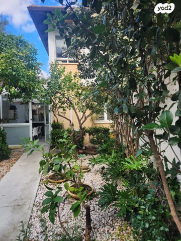 בית פרטי/ קוטג', מזכרת בתיה