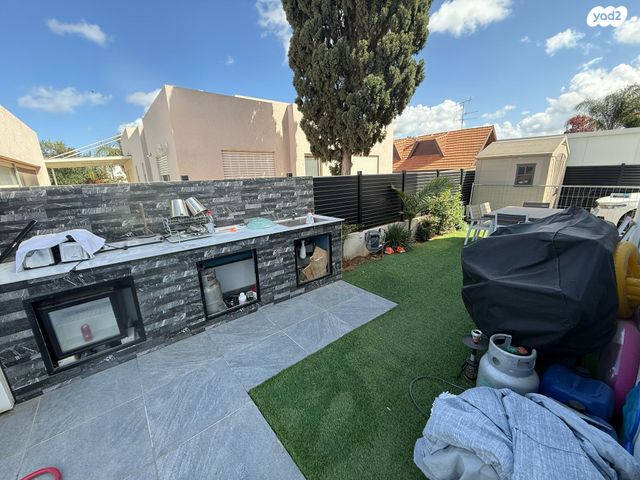 דו משפחתי, בילינסון 17, נווה חיים, חדרה